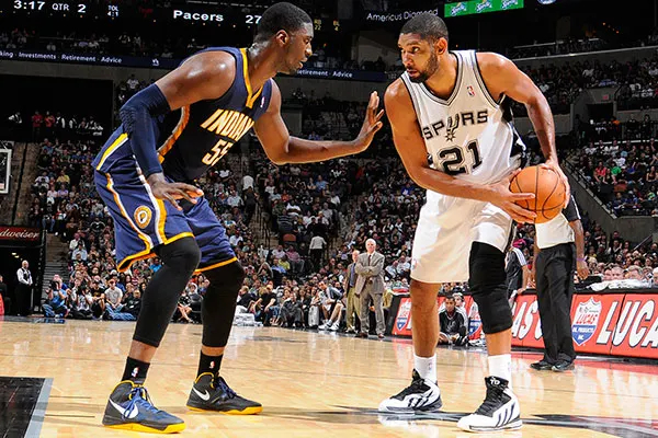 英超积分榜更新：曼城领先优势扩大,