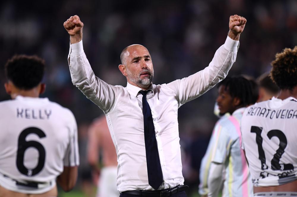 NBA焦点战：湖人主场逆转掘金,