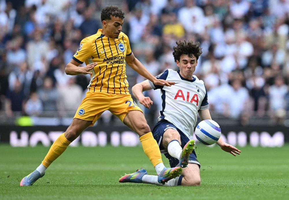 14场0球！全队最低分！皇马1.5亿巨星已59天没进球 向对手竖3手指